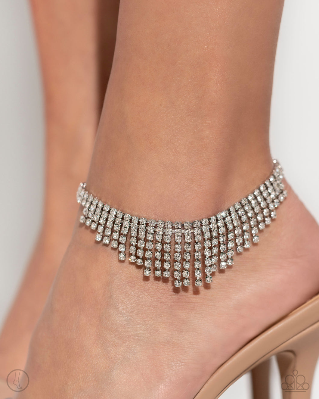 Paparazzi Curtain Confidence White Anklet Life of the Party April 2024. Get Free Shipping. 