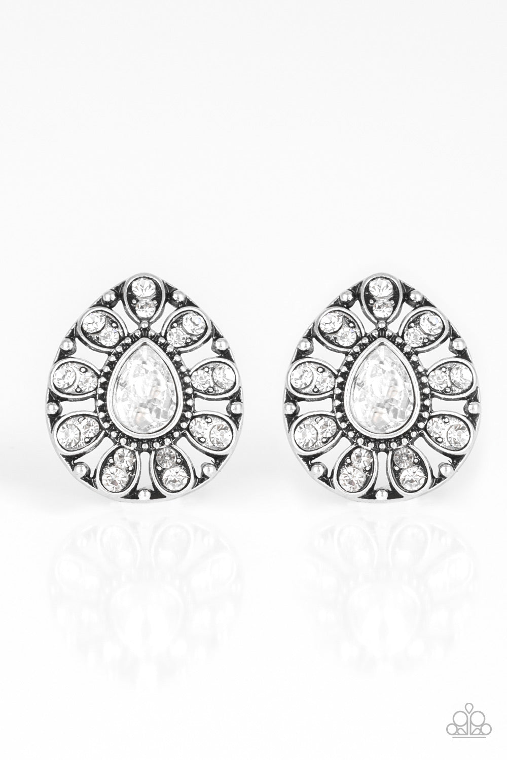 Paparazzi Earring ~ Treasure Retreat - White