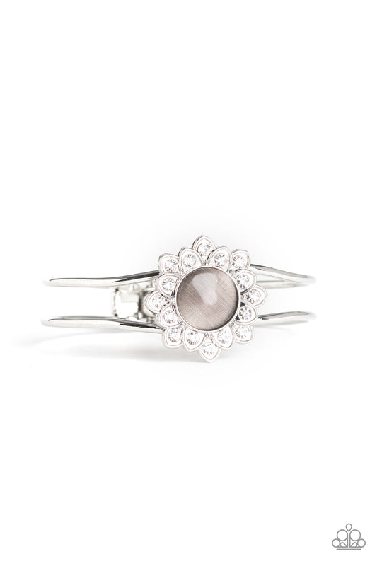 Paparazzi Bracelet Palace Dream Silver Bracelet. Cat's Eye Stone Bracelet. #P9RE-SVXX-226XX