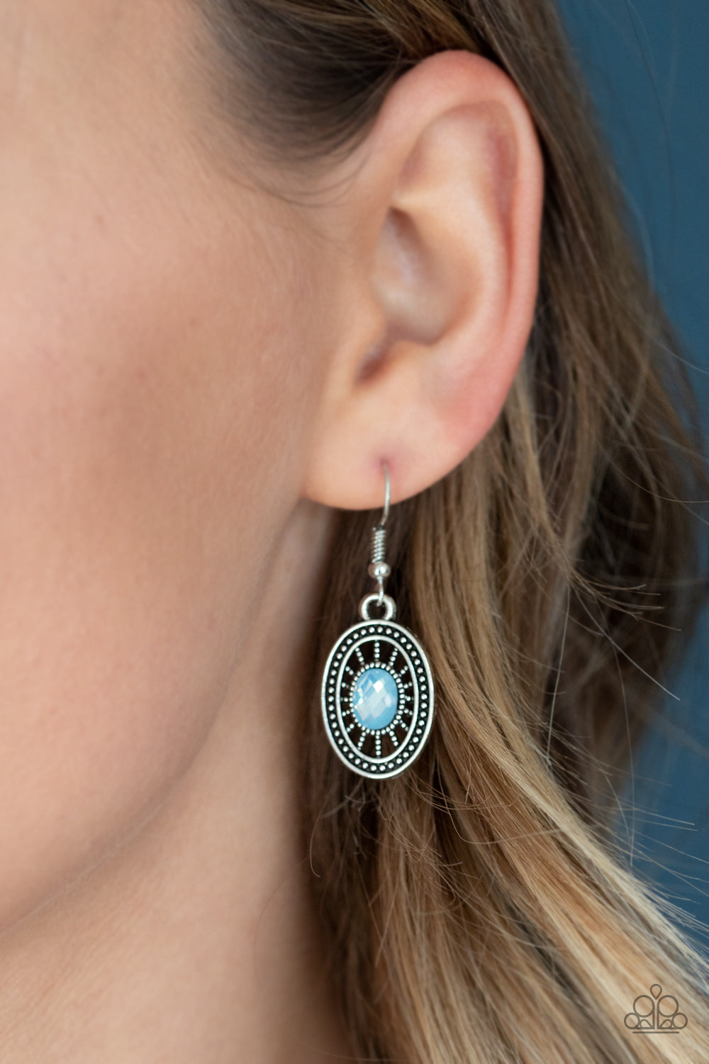 Paparazzi Necklace ~ Trinket Trove - Blue