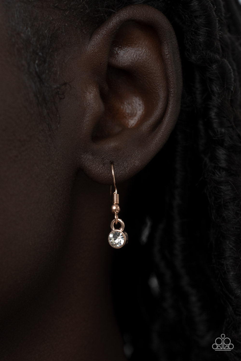 Gritty Go-Getter - Rose Gold Short Necklace Paparazzi Accessories $5 Jewelry. #P2RE-GDRS-407XX