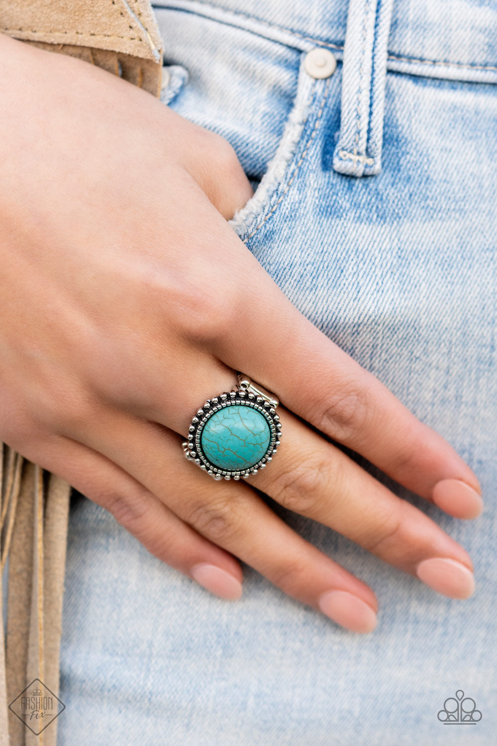 Paparazzi Fashion Fix Ring: "Mesa Mecca" (P4SE-BLXX-278IH). Ships Free!