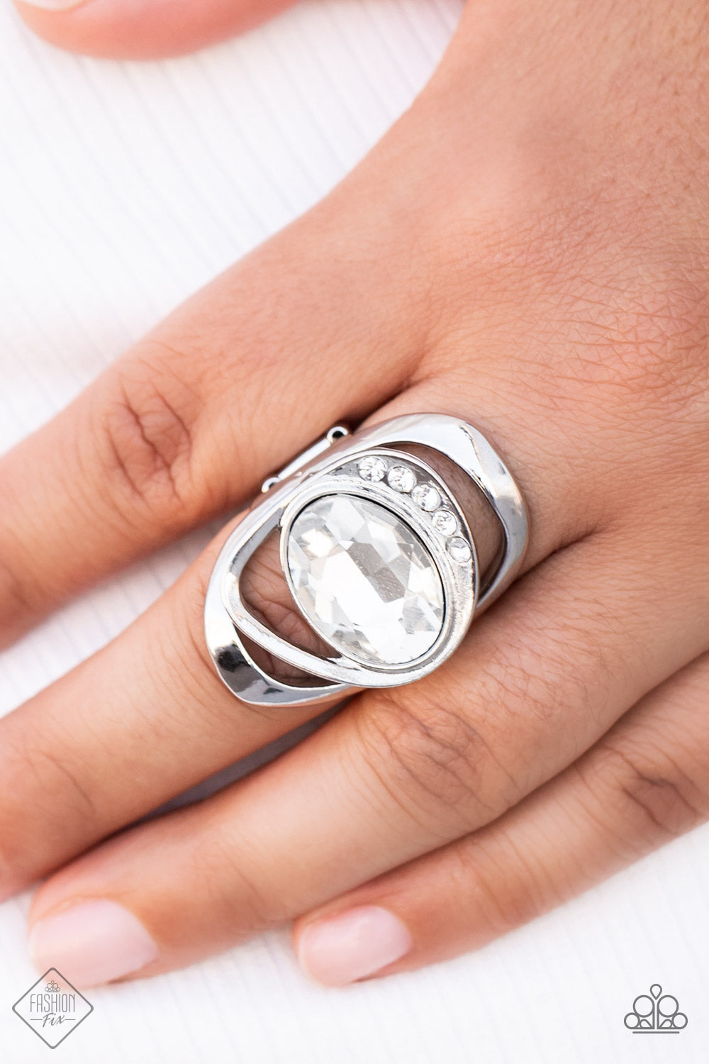 Paparazzi August 2022 Fashion Fix Ring: "Mountain View Meadow - White" (P4WH-WTXX-179JO)