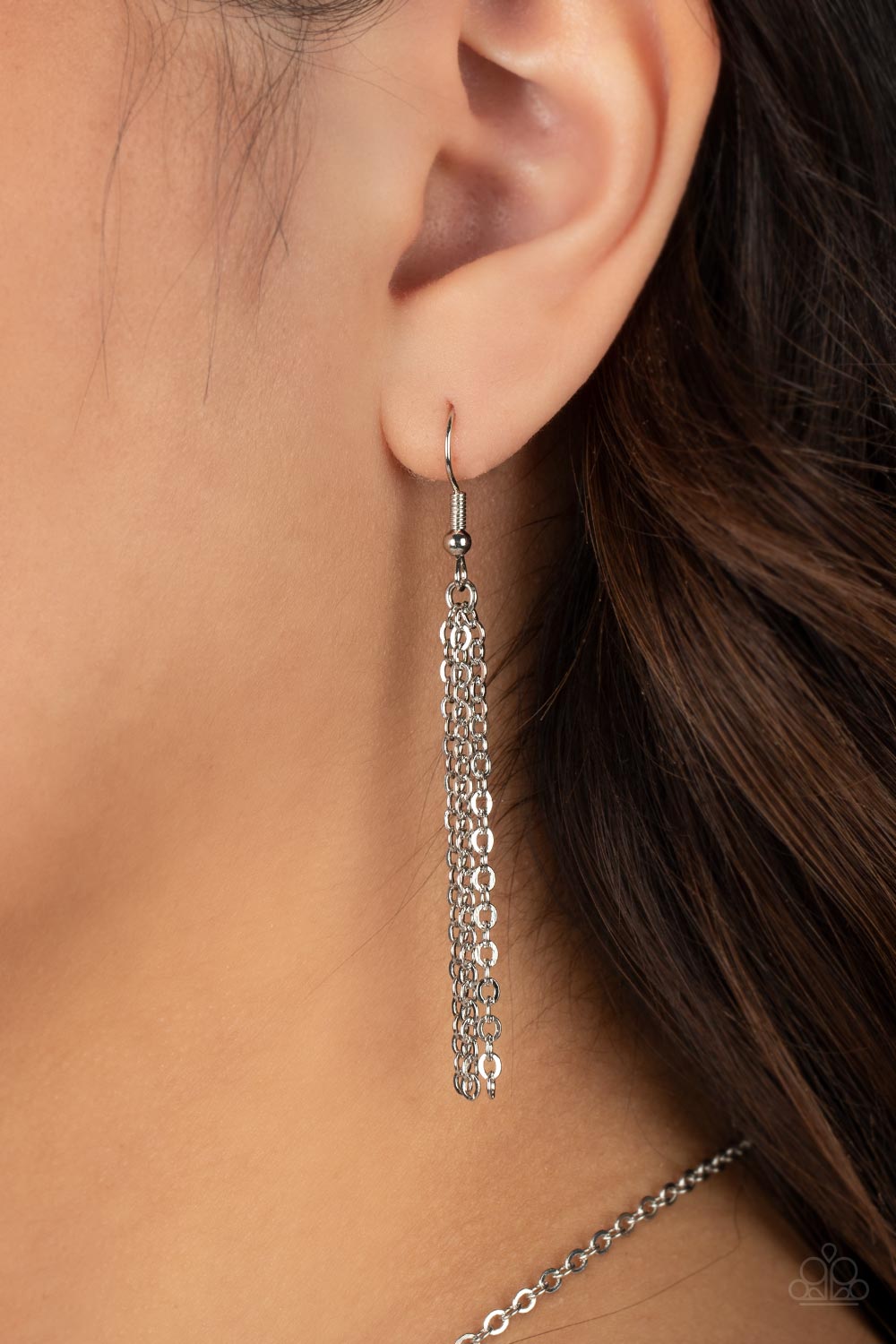 Opalescent Oblivion Green Necklace Paparazzi $8 Jewelry. With complimentary earrings. Ships Free