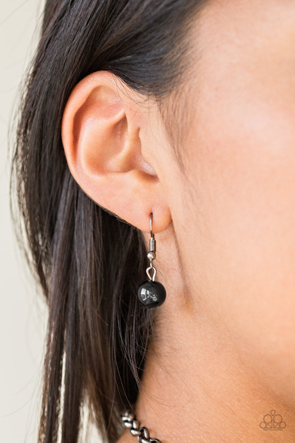 Paparazzi Necklace ~ Color Me CEO - Black