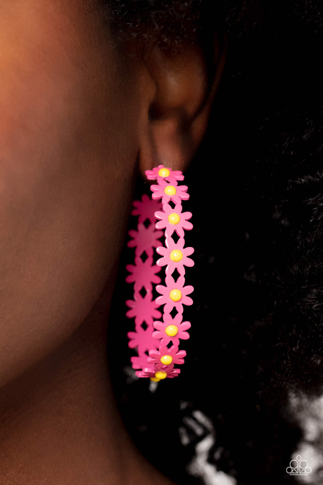 Daisy Disposition Pink Hoop Floral Earrings