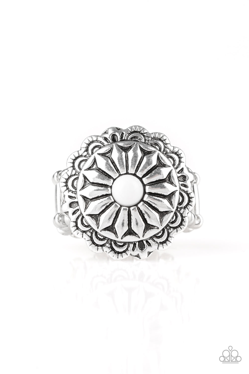 Paparazzi Daringly Daisy White Ring. Get Free Shipping. $5 Jewelry. #P4WH-WTXX-111XX