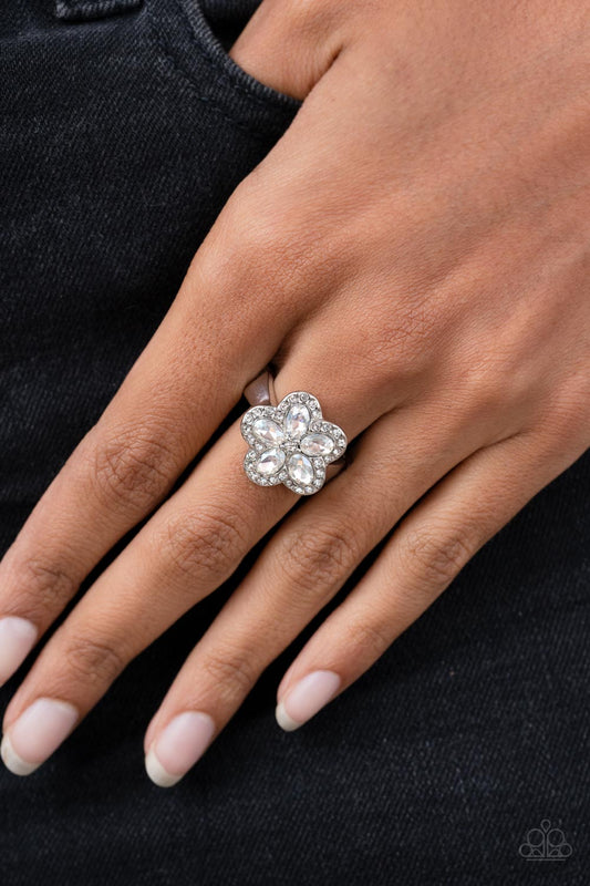 Efflorescent Envy White Floral Ring Paparazzi Accessories. Get Free Shipping. #P4RE-WTXX-464XX