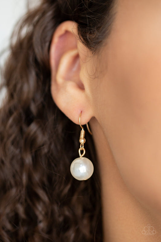 Empire State Empress Gold Necklace Paparazzi Accessories. Get Free Shipping.