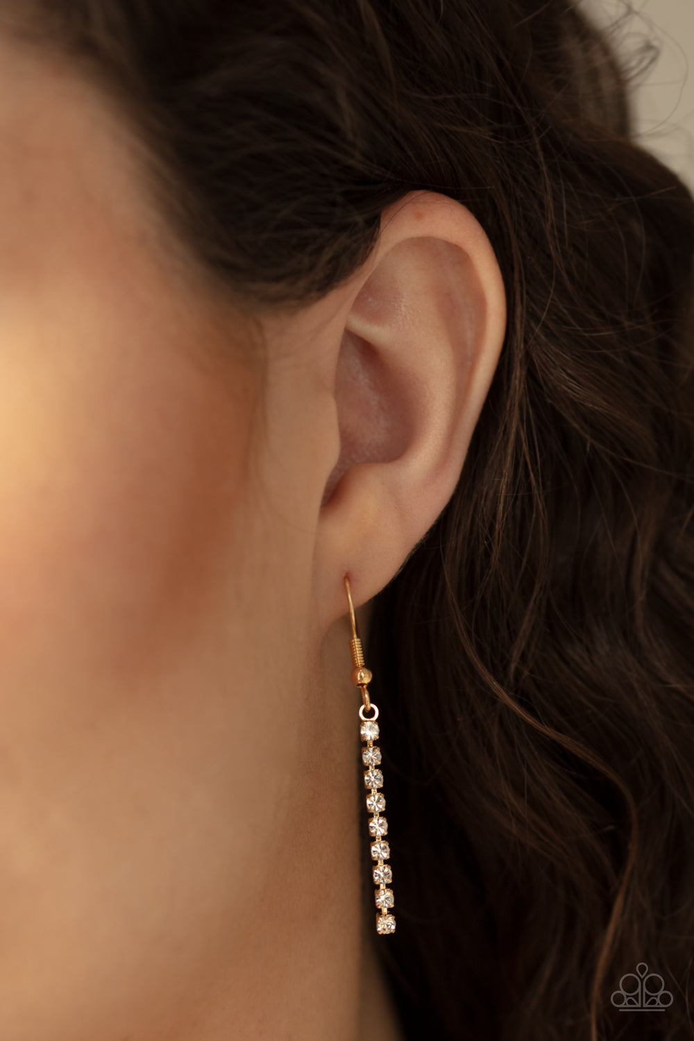 Glamour Glow Necklace in Gold Paparazzi Accessories. Free Shipping