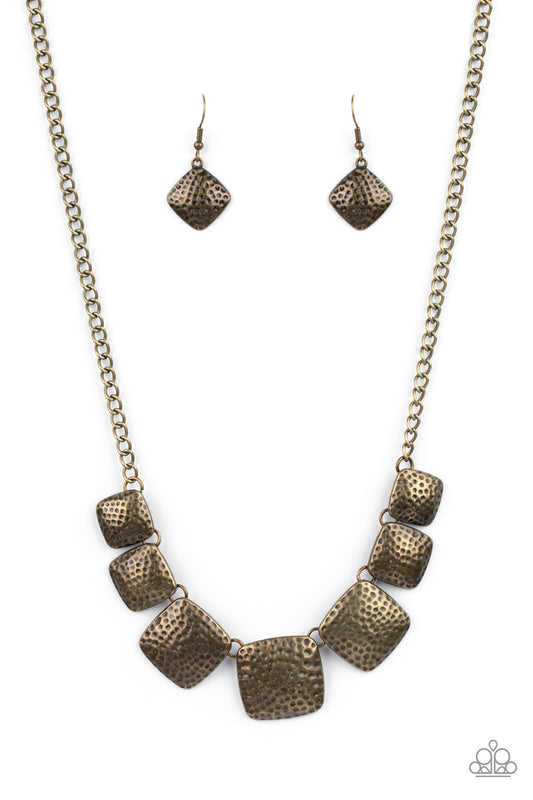 Keeping It RELIC Brass Necklace Paparazzi Accessories. #P2ED-BRXX-114XX. Get Free Shipping.