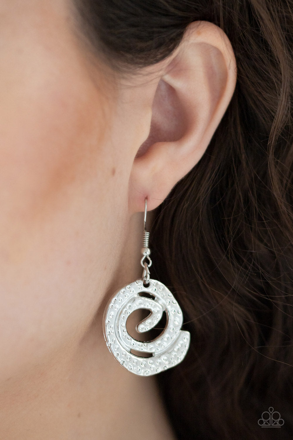 Statement Swirl Silver Necklace Paparazzi $5 Jewelry. #P2ST-SVXX-118XX. Statement Necklace