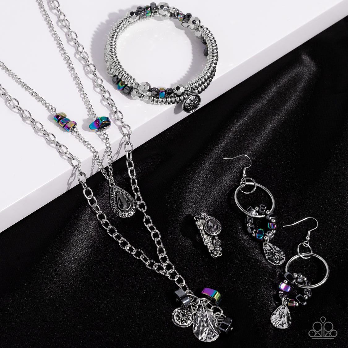 Sunset Sightings Complete Trend Blend Paparazzi Fashion Fix November 2022 Jewelry Set. $32 Set