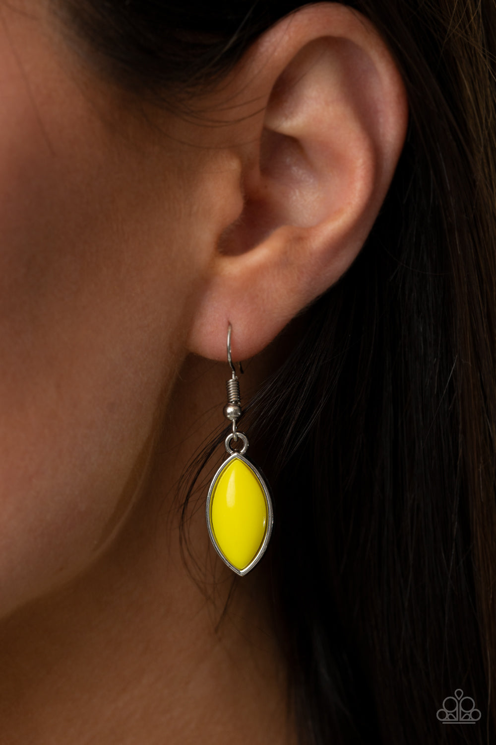 Paparazzi Necklace ~ Viva La Vacation - Yellow