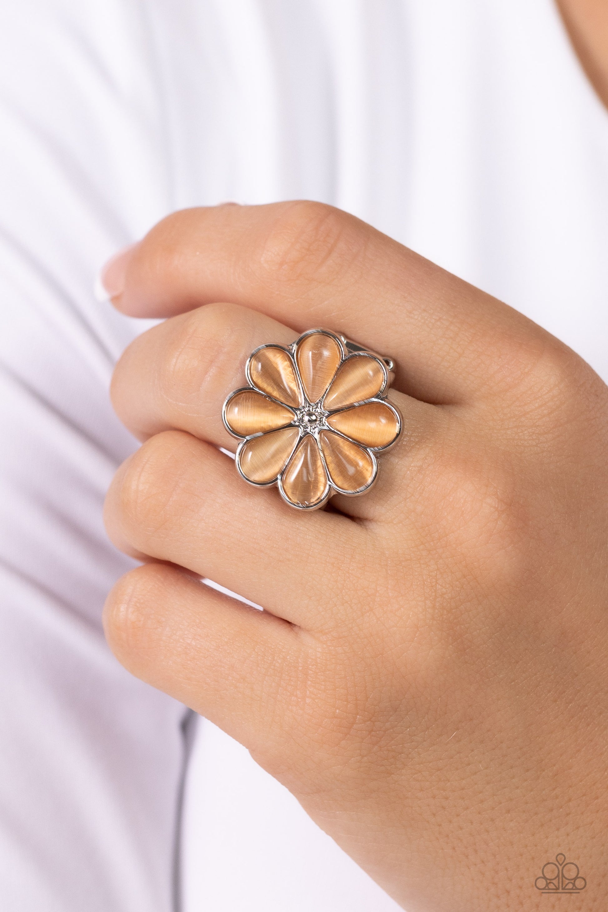 Paparazzi Gemstone Garden Orange Rings. Get Free Shipping. Floral Ring. Paparazzi $8 Jewelry.