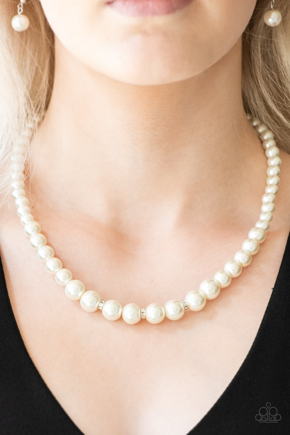 Paparazzi Necklace ~ Royal Romance - White Pearl Necklace