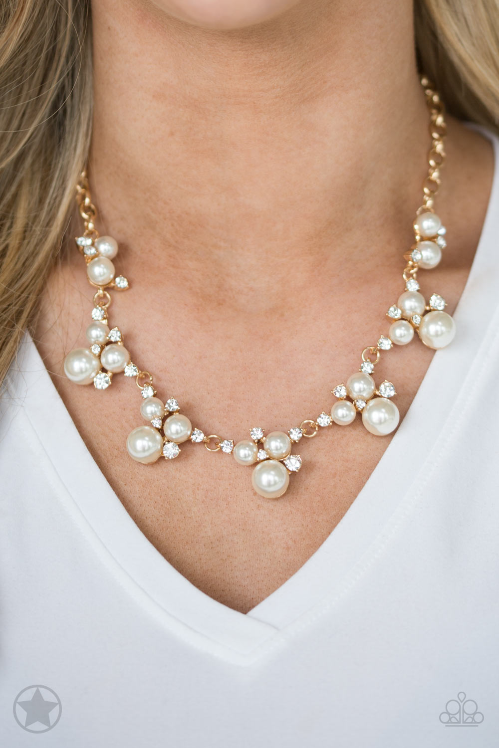 Paparazzi Necklace ~ Toast To Perfection - Gold Necklace Blockbuster Pearl and Gold Necklace