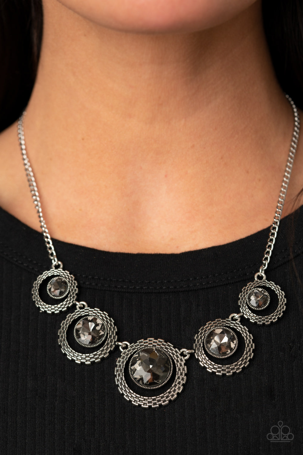 Paparazzi Necklace ~ PIXEL Perfect - Silver
