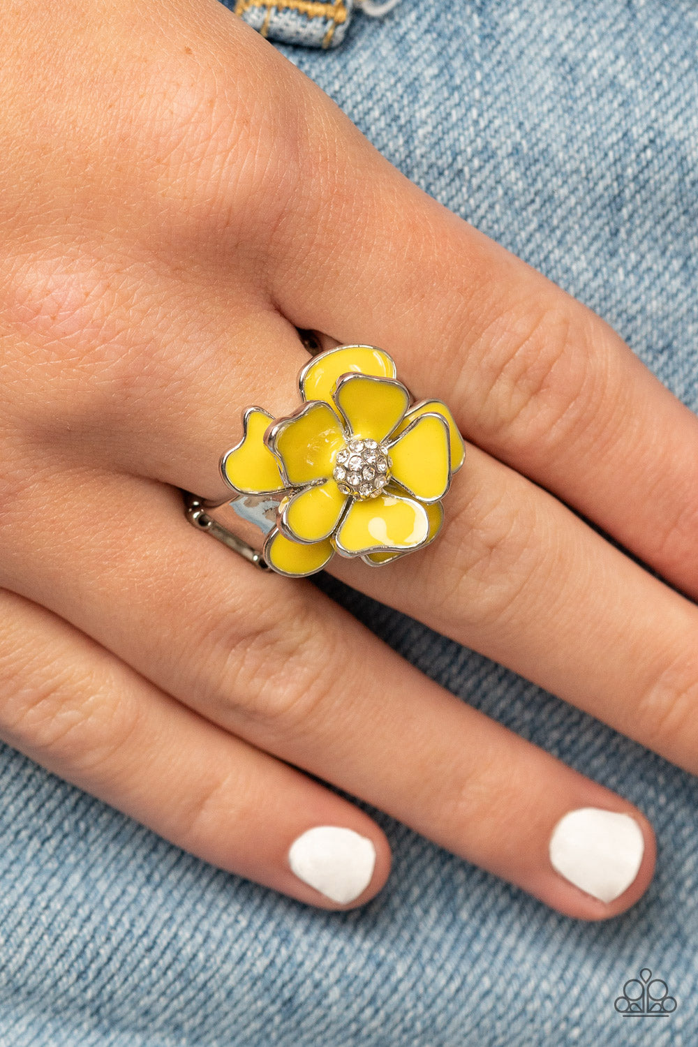Paparazzi Ring ~ Hibiscus Holiday - Yellow Petal Ring