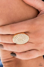 Load image into Gallery viewer, Paparazzi Test Your LUXE - Gold Ring
