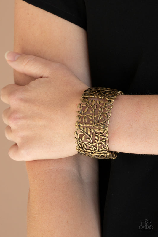 Verdantly Vintage Brass Stretchy Bracelet Paparazzi Accessories.  #P9ST-BRXX-004XX. Free Shipping