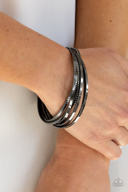 Paparazzi Bracelet ~ Trending in Tread - Black Gunmetal Bangles