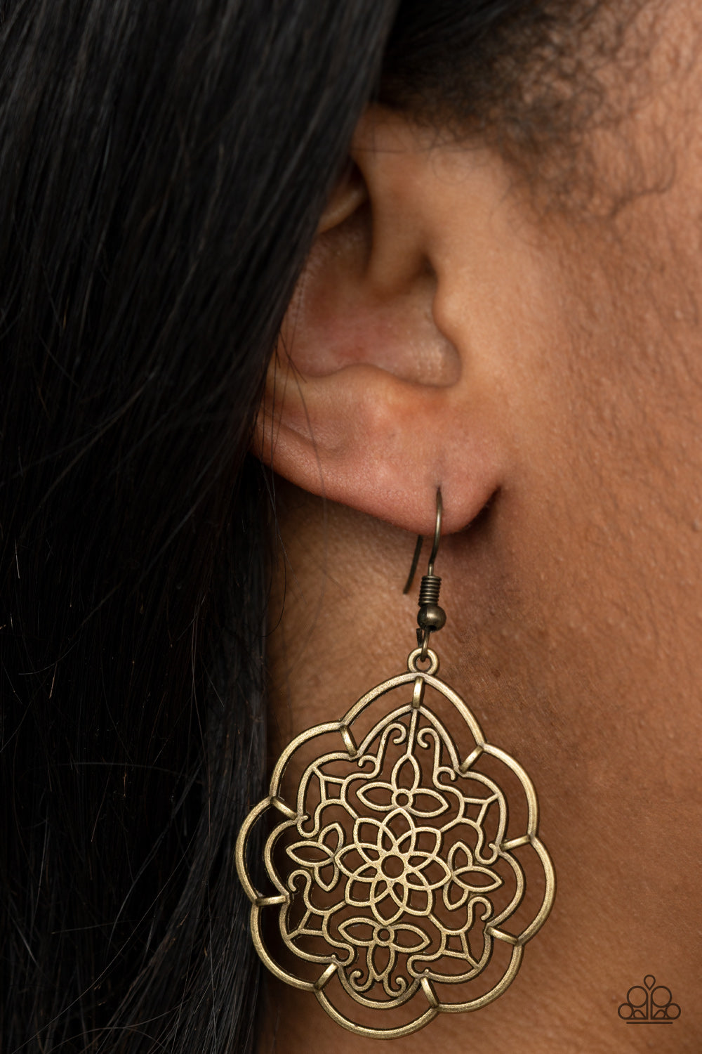 Paparazzi Earring ~ Tour de Taj Mahal - Brass