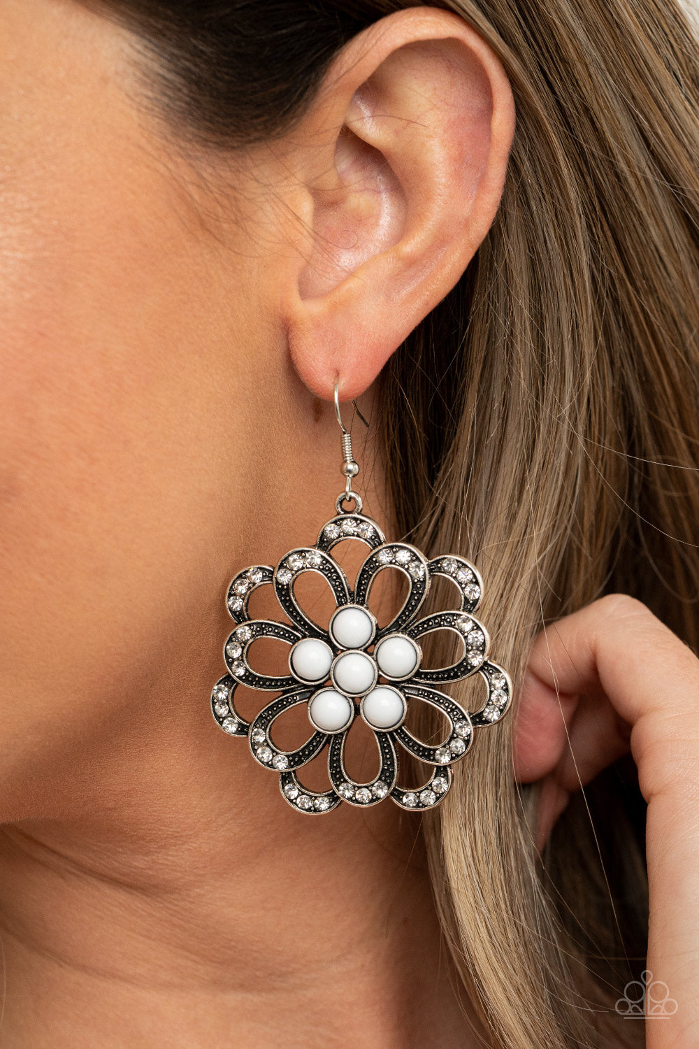 Paparazzi Dazzling Dewdrops White Floral Earrings online at AainaasTreasureBox #P5WH-WTXX-221XX