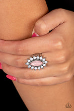 Load image into Gallery viewer, Paparazzi Everlasting Eden - Pink Ring

