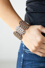 Load image into Gallery viewer, Paparazzi Artisan Exhibition - Copper Bracelet | Rustic | Stretchy | $5 |  #P9BA-CPXX-069XX
