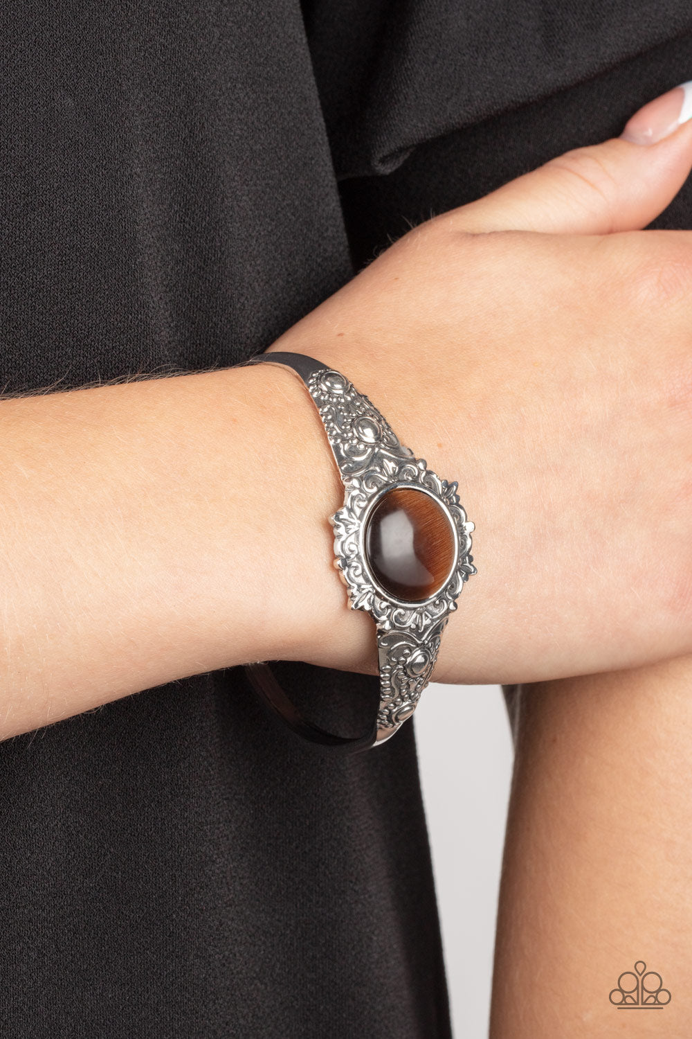 Paparazzi Extravagantly Enchanting Brown Bracelet. Buy this $5 cuff bracelets! #P9RE-BNXX-165XX