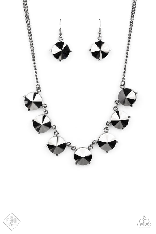 Paparazzi Necklace ~ The SHOWCASE Must Go On - Black Fashion Fix Necklace