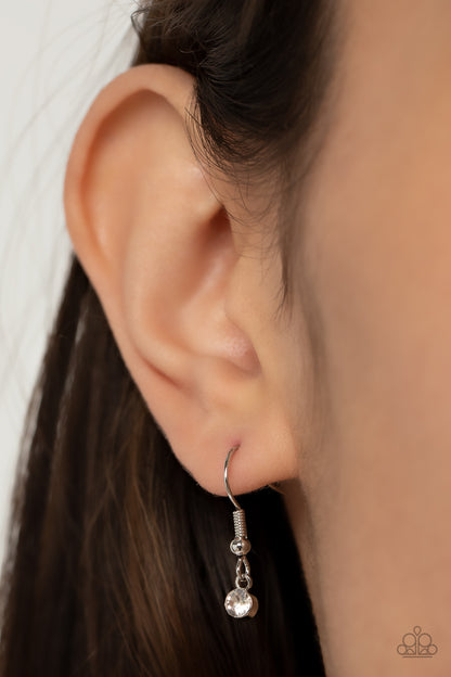 Paparazzi A Guiding SOCIALITE Green Necklace with complimentary earrings