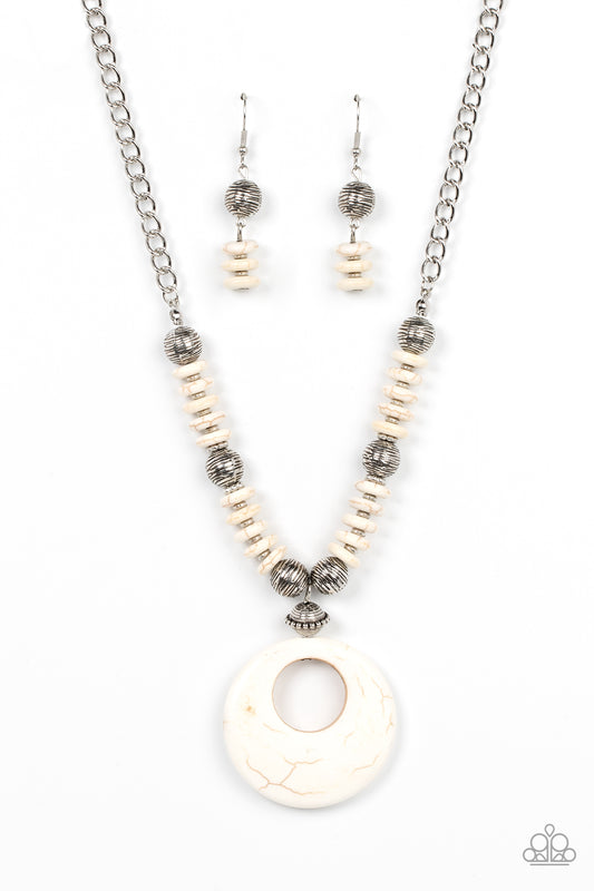 Paparazzi Oasis Goddess White Necklace. #P2SE-WTXX-271XX. Get Free Shipping. 