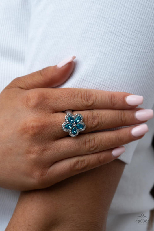 Paparazzi Efflorescent Envy - Blue Ring. Get Free Shipping. #P4RE-BLXX-252XX