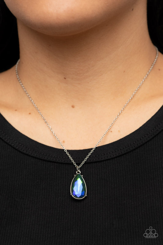 Paparazzi Interstellar Royal Green Necklace. Buy our UV Shimmer Green Necklace. Ships free!