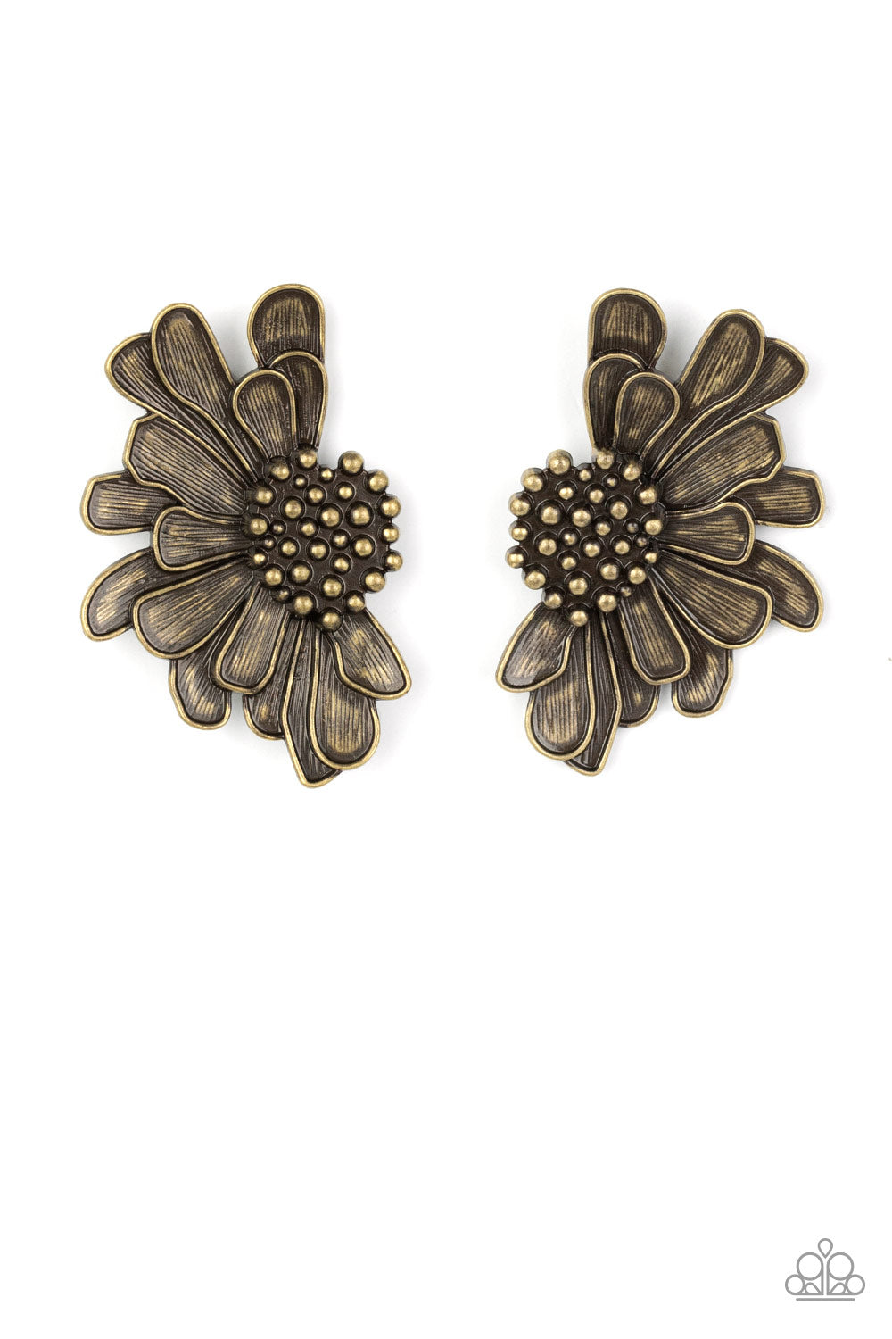 Farmstead Meadow Brass Post Earrings Paparazzi Accessories. Get Free Shipping. #P5PO-BRXX-065XX