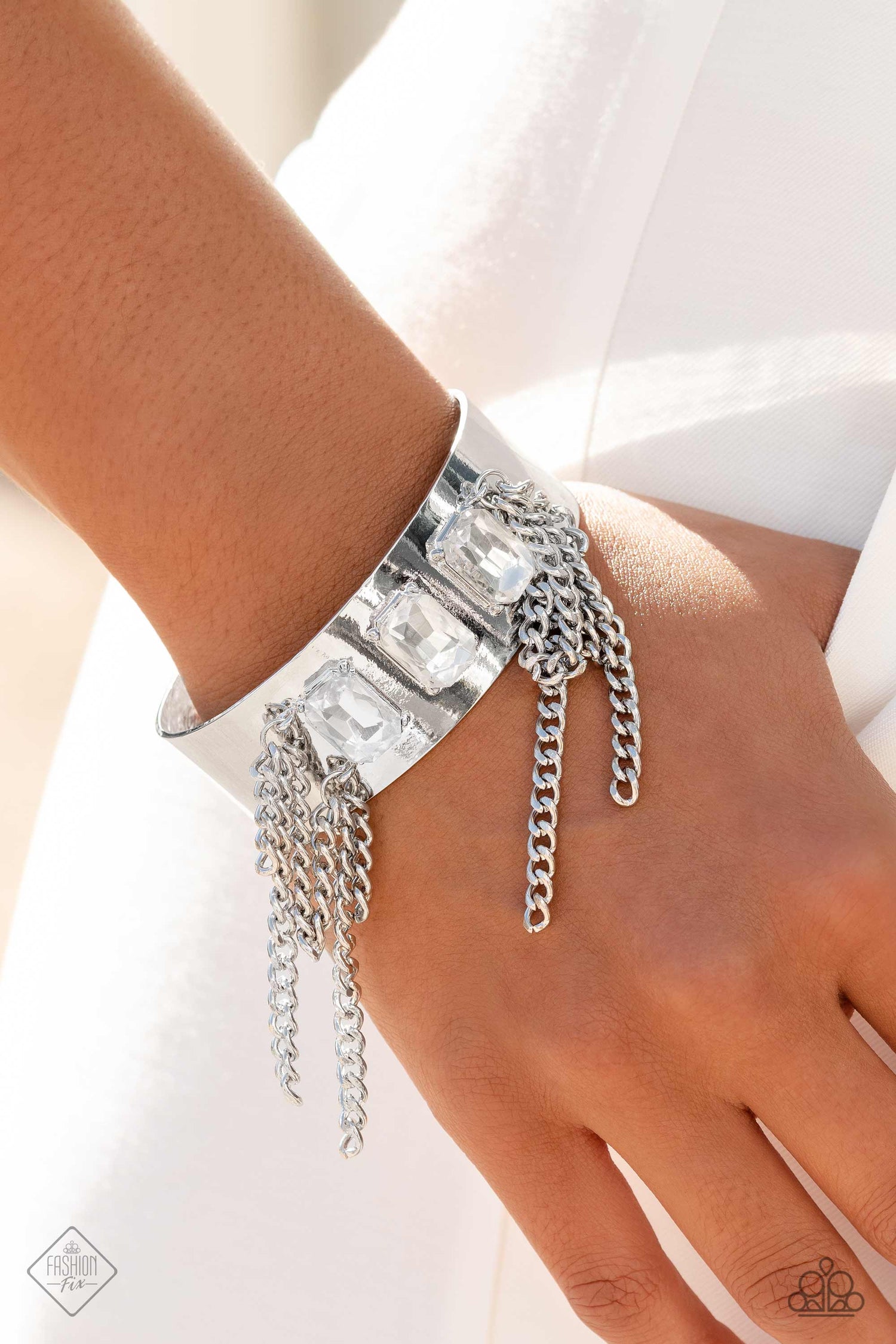 Paparazzi CHAIN Showers White Bracelet. Emerald Cut Gem Cuff Bracelet. $8 bracelets. Ships free