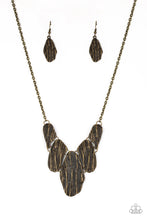 Load image into Gallery viewer, Paparazzi Necklace ~ A New DISCovery - Brass

