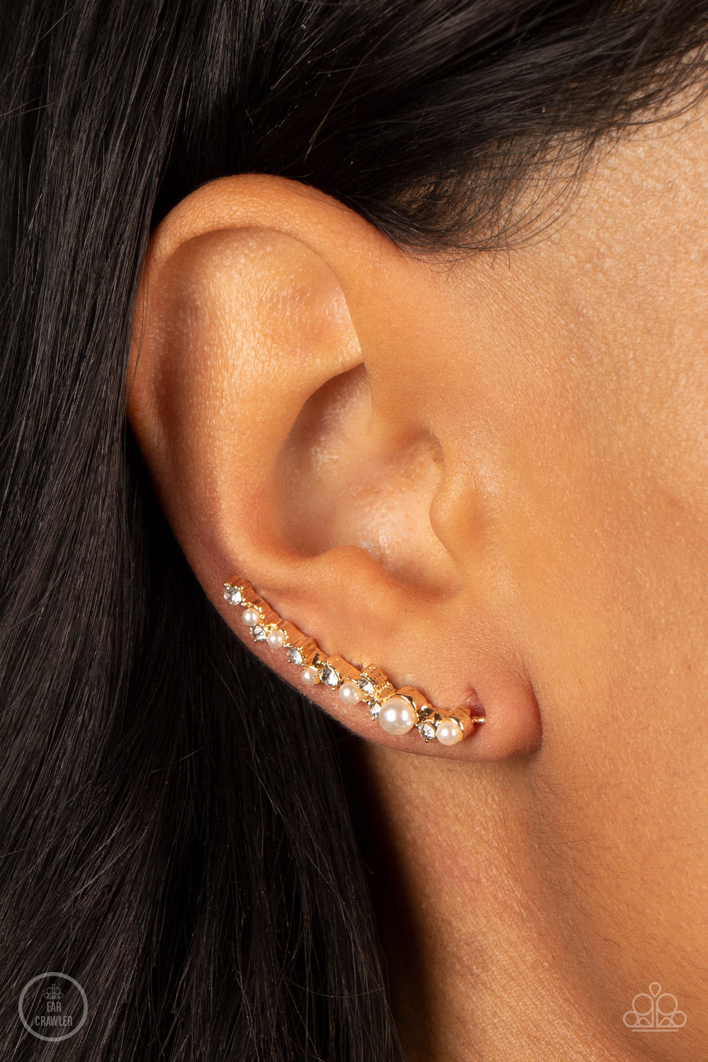 Couture Crawl Gold EarCrawler Earrings Paparazzi Accessories. #P5PO-CRGD-164XX. Free Shipping!