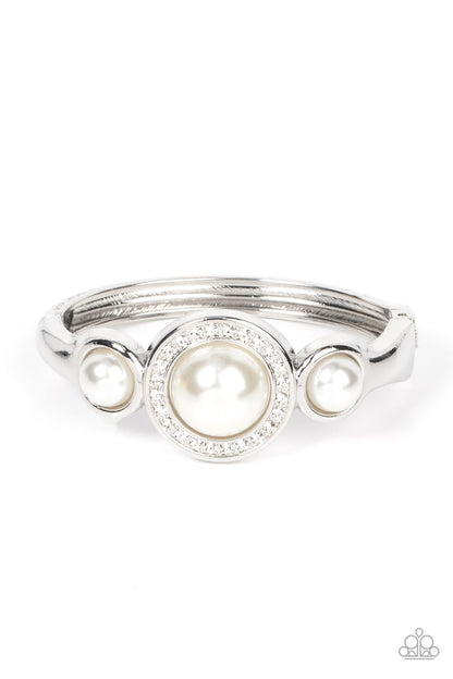 Paparazzi Debutante Daydream White Bracelet. Subscribe & Save. #P9RE-WTXX-460XX