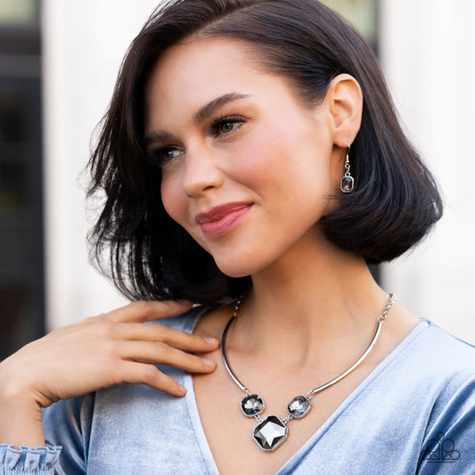 Paparazzi Divine IRIDESCENCE Silver $8 Necklace. Get Free Shipping. #P2RE-SVXX-434XX