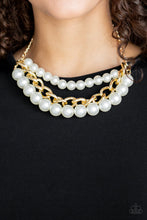 Load image into Gallery viewer, Paparazzi Necklace Empire State Empress - Gold Necklace
