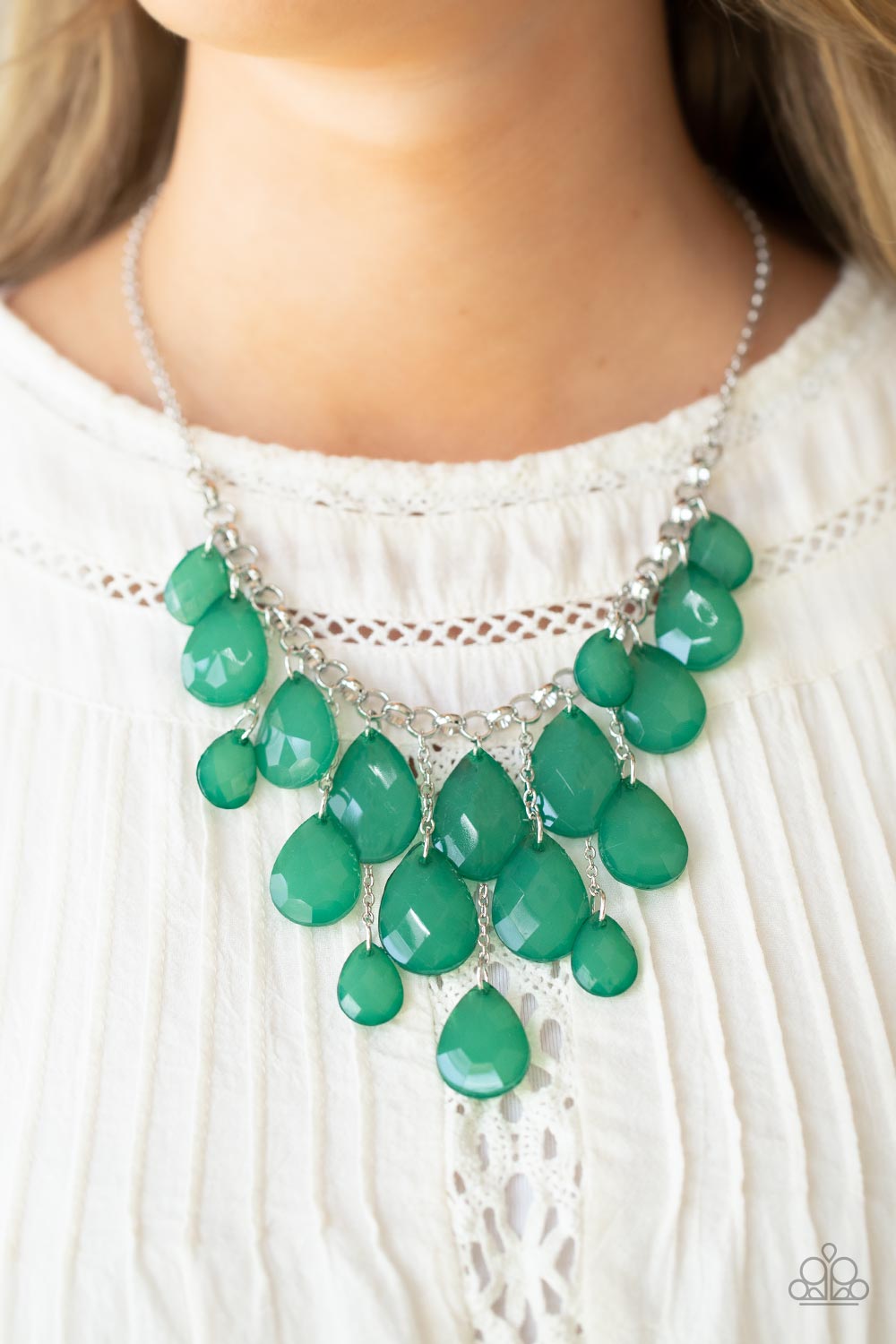 Paparazzi Front Row Flamboyance - Green Necklace