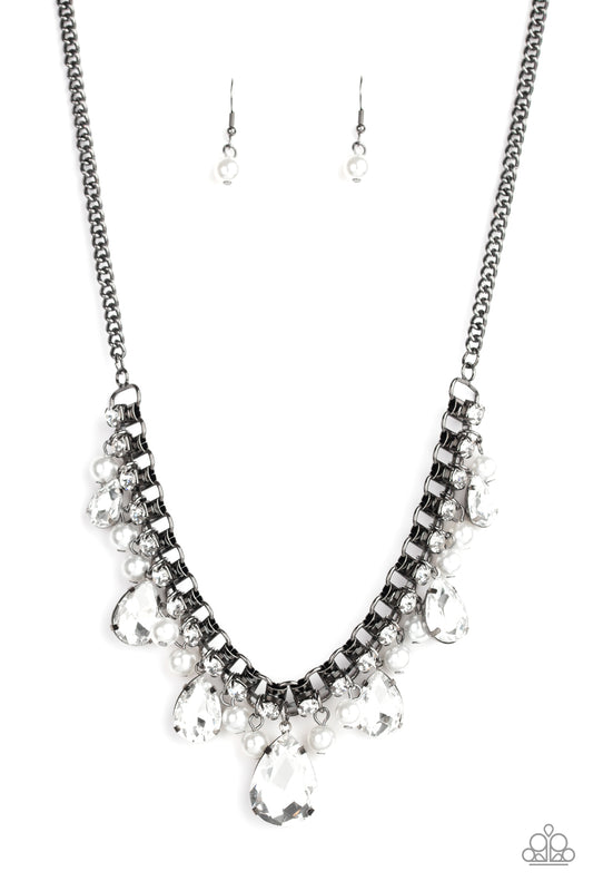 Knockout Queen - Black Necklace Paparazzi Accessories Necklace