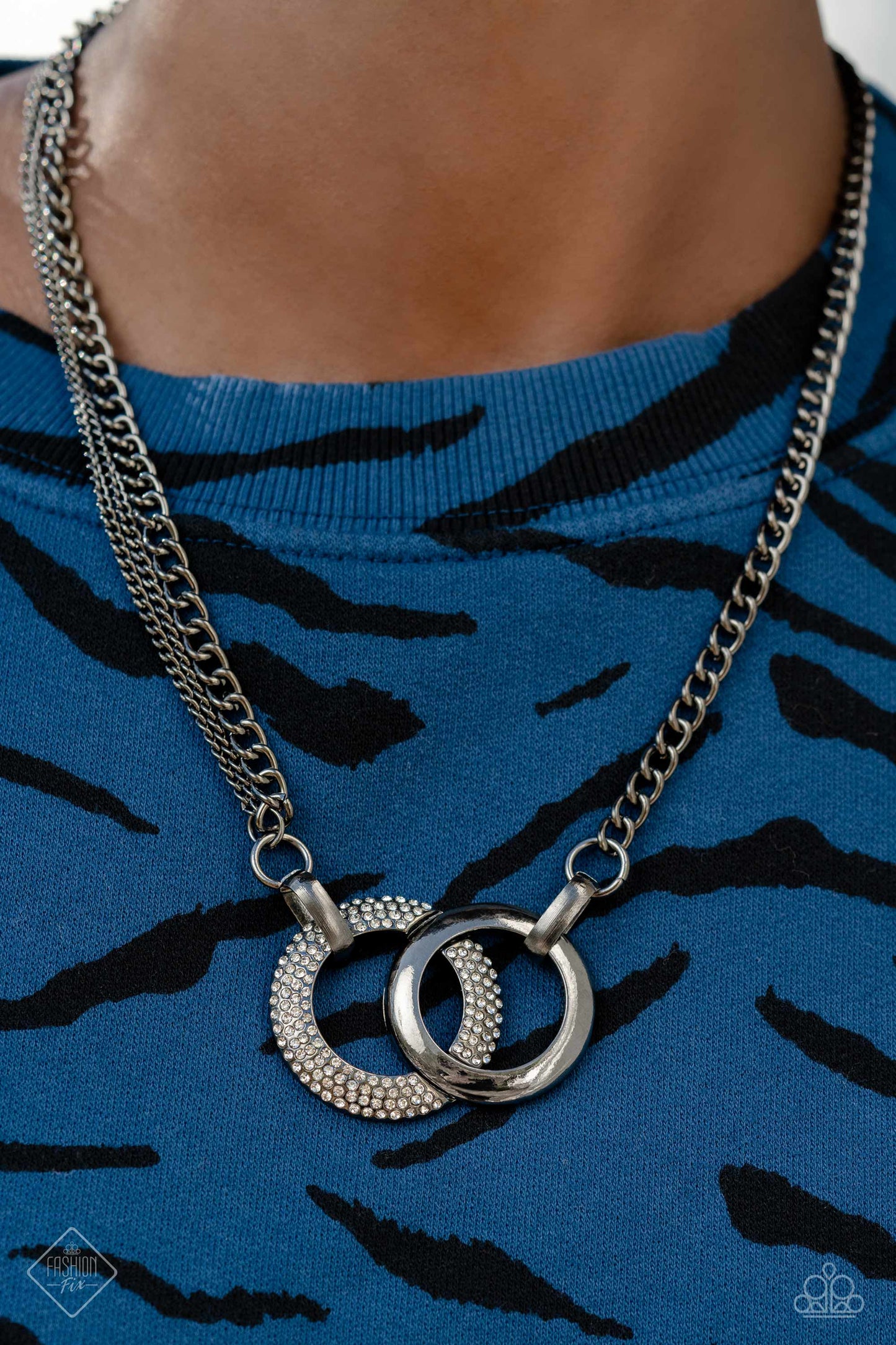 Paparazzi Fashion Fix $8 Necklace: "Phenomenal Powerhouse - Black" (P2RE-BKXX-469LW)