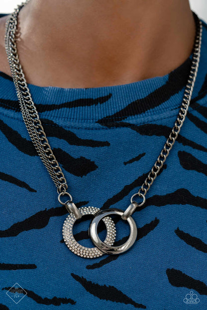 Paparazzi Fashion Fix $8 Necklace: "Phenomenal Powerhouse - Black" (P2RE-BKXX-469LW)