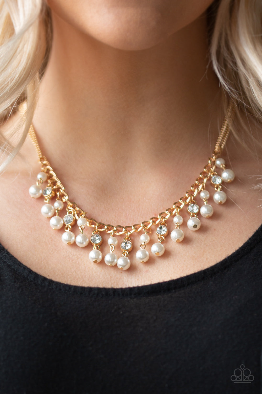 Paparazzi Necklace ~ Regal Refinement - Gold and Pearl Necklace