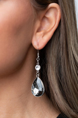 Paparazzi Smile for the Camera - Silver Earrings. Get Free Shipping. #P5RE-SVXX-338XX