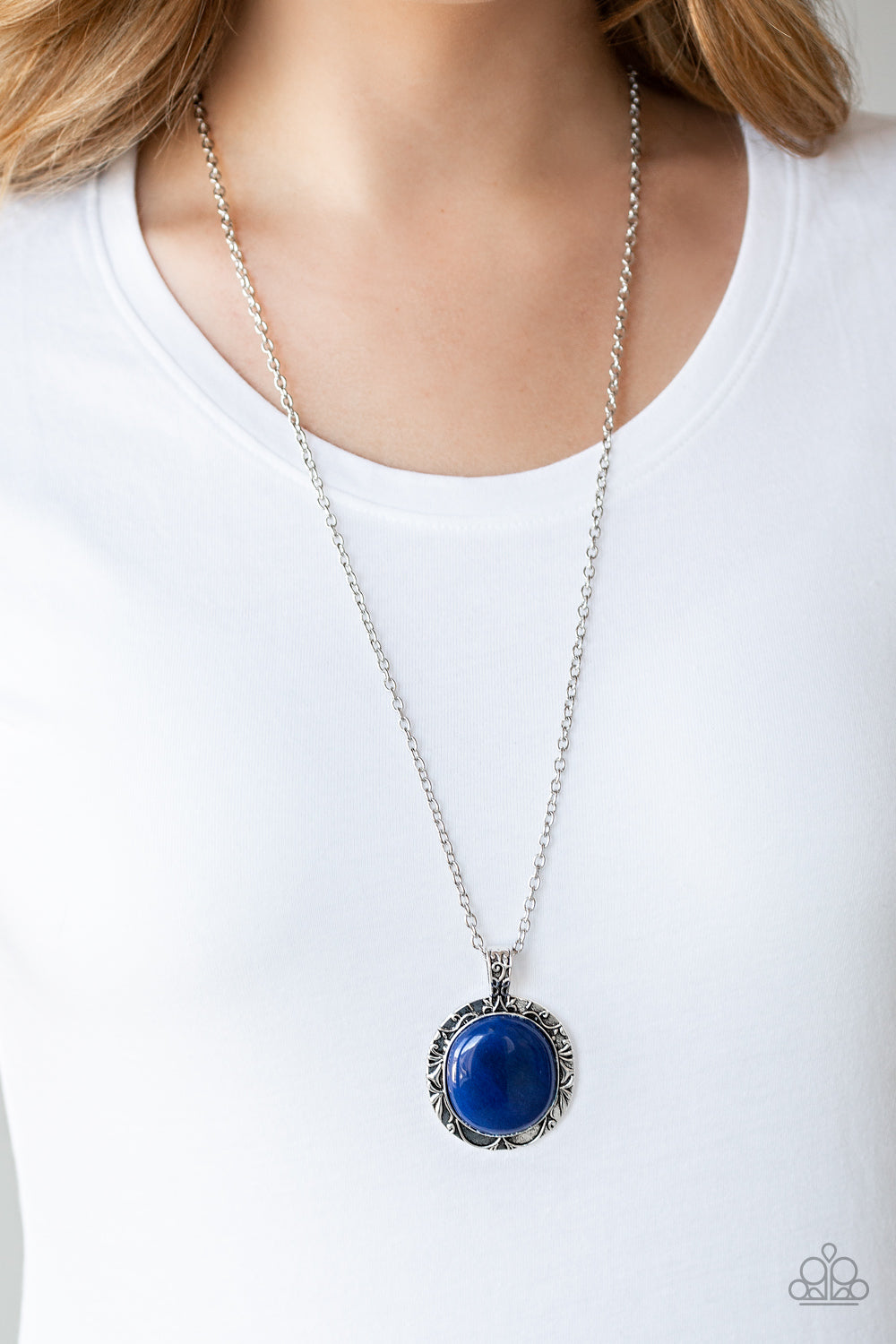 Stone Aura Blue Moonstone Necklace Paparazzi Accessories. Get Free Shipping. 